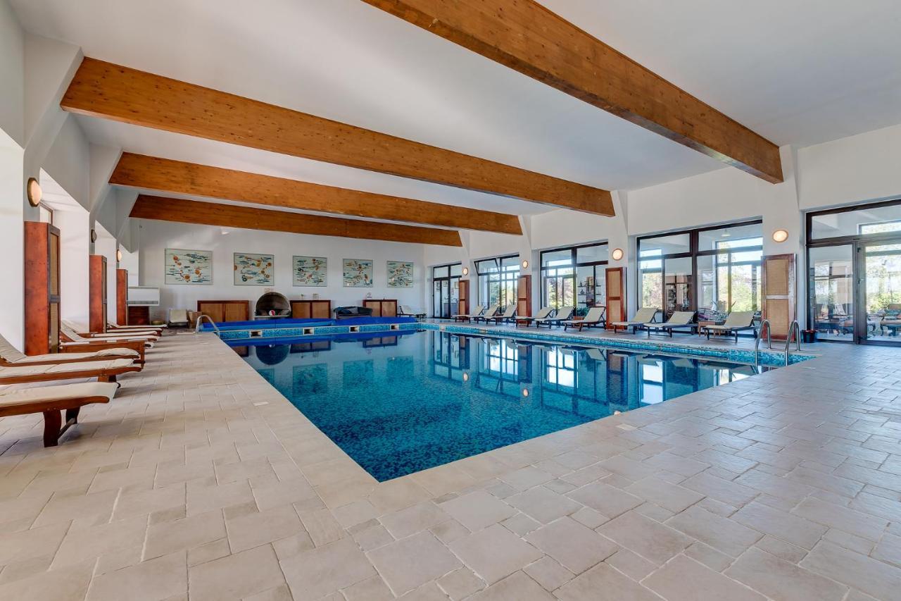 Club Insieme Grand Resort Potlogi Екстер'єр фото
