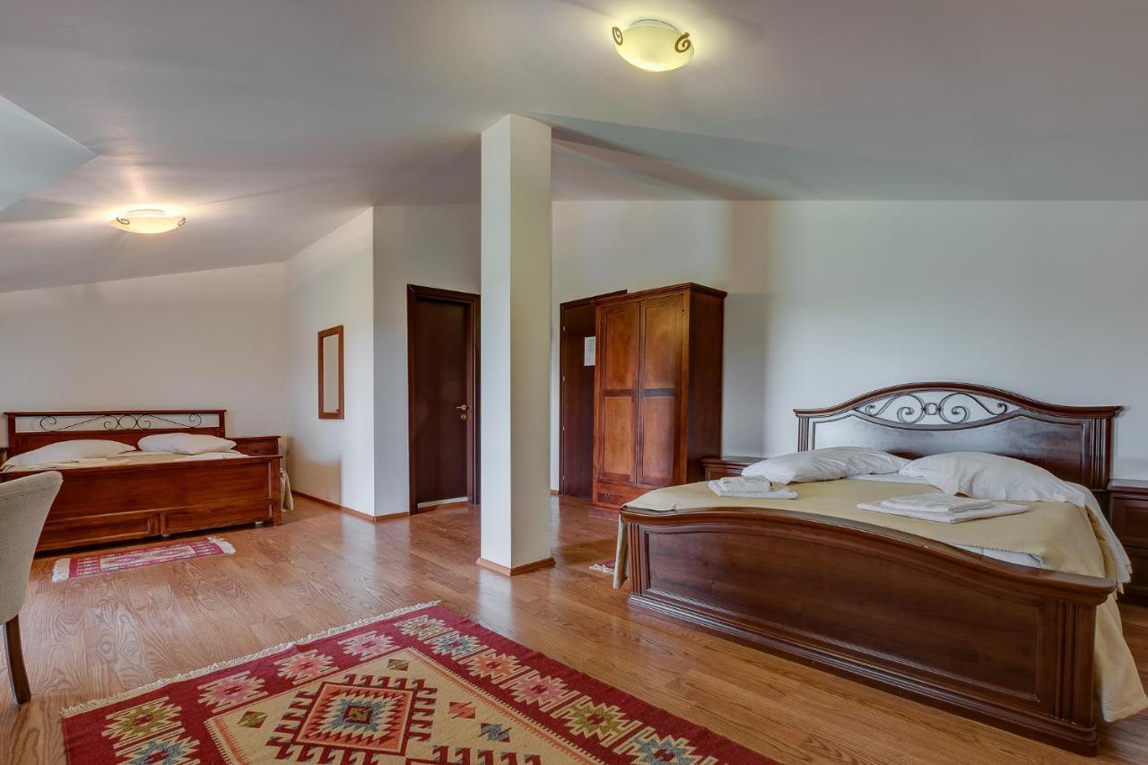 Club Insieme Grand Resort Potlogi Екстер'єр фото