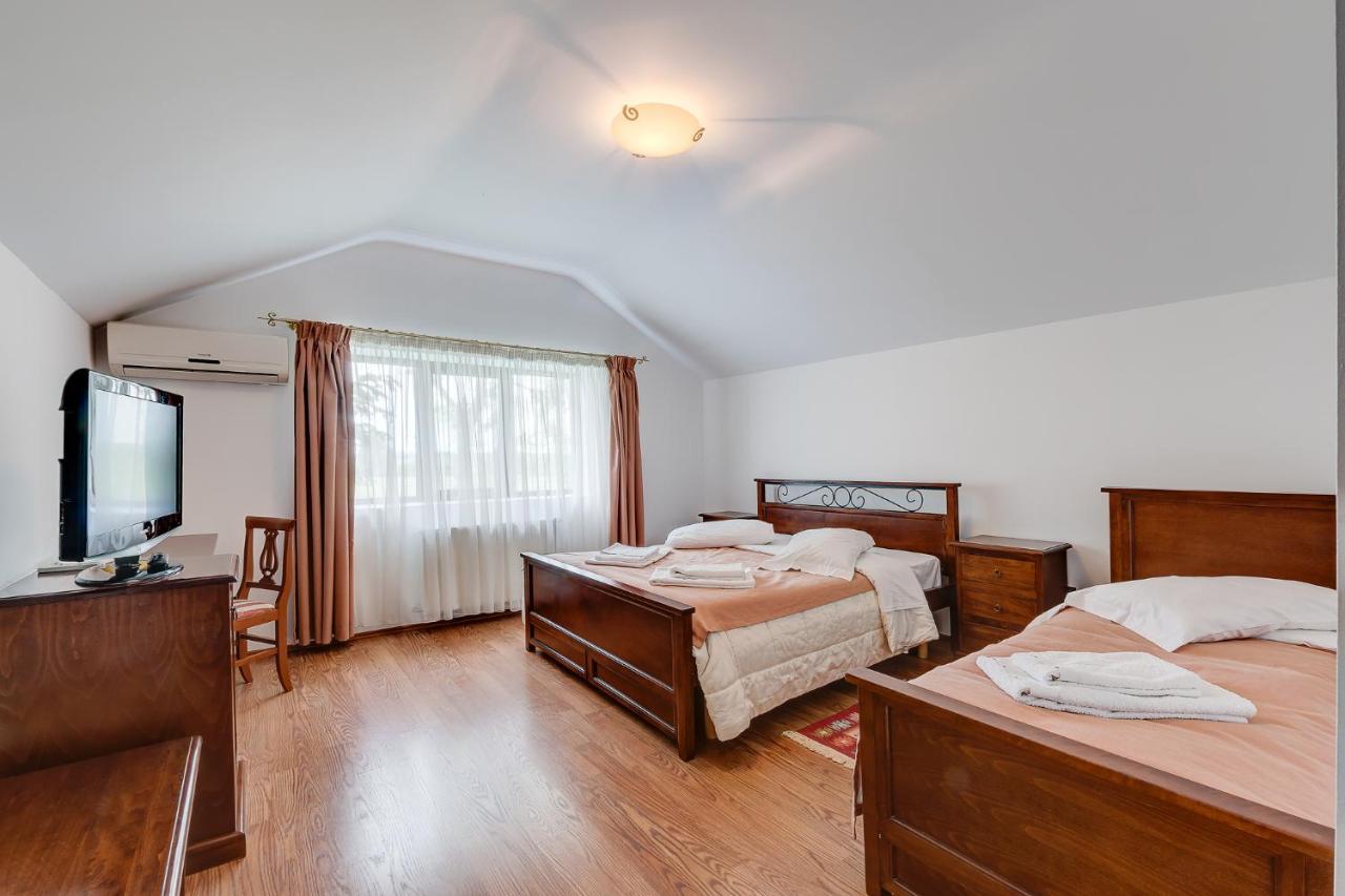 Club Insieme Grand Resort Potlogi Екстер'єр фото